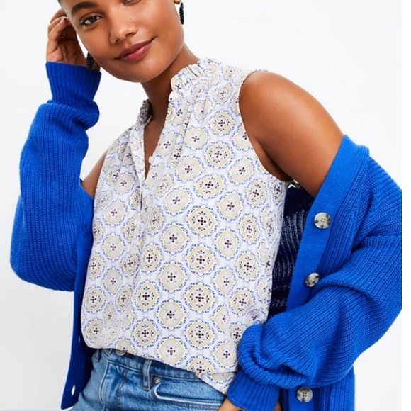 Medallion Ruffle Mixed Media Shell - Picture 2 of 7